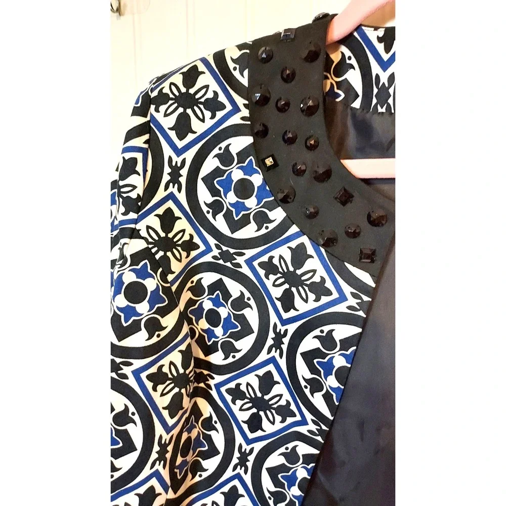 Valerie Bertinelli Cropped Jacket Womens M Blue‎ White Geometric Studded Bolero
